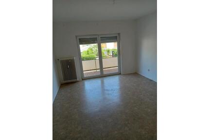 Wohnung 140 qm in Beilstein - 800,00&nbsp;EUR Kaltmiete, ca.&nbsp; 140,00&nbsp;m&sup2; in Greifenstein (PLZ: 35753)