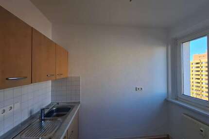 Wohnung zum Mieten in Berlin 305,79 € 32.4 m²