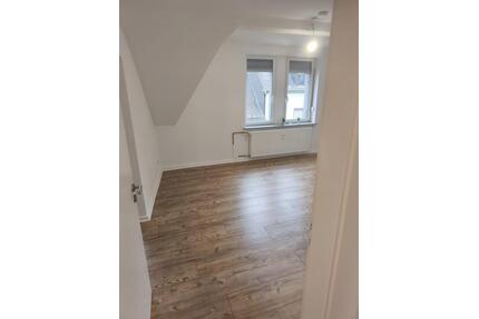 Renovierte 2-Zimmer Wohnung mit Einbauküche - Idar-Oberstein