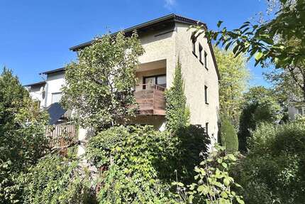 Haus zum Kaufen in Stuttgart 589.000,00 € 150 m²