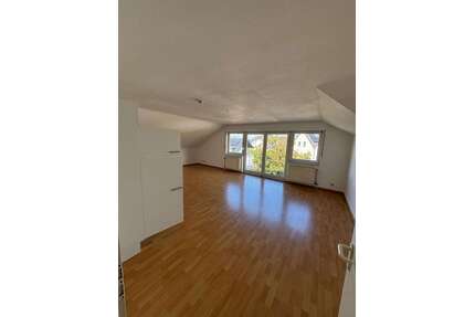 Wohnung zum Mieten in Niederkassel-Mondorf 1.100,00 € 81 m²