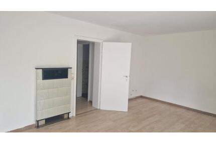 WOHNUNG ZU VERMIETEN - 750,00&nbsp;EUR Kaltmiete, ca.&nbsp; 45,00&nbsp;m&sup2; in Esslingen am Neckar (PLZ: 73733) Brühl