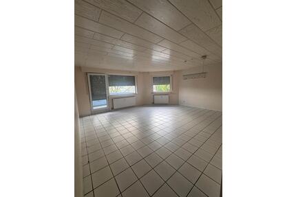 Lichtdurchflutete 3,5 Zimmer im Herzen von Herten Disteln