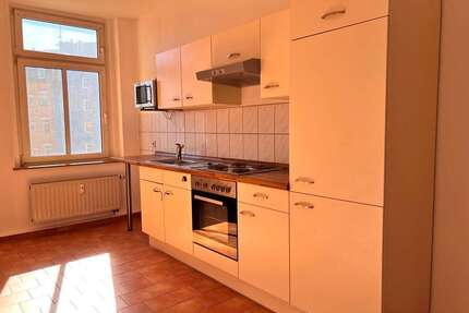 Wohnung zum Mieten in Plauen 310,00 € 62.91 m²