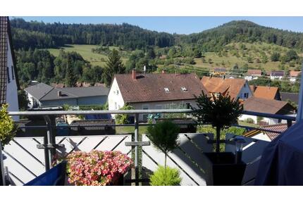 4,5-Zimmer-Maisonette-Wohnung mit Südbalkon in Ebhausen
