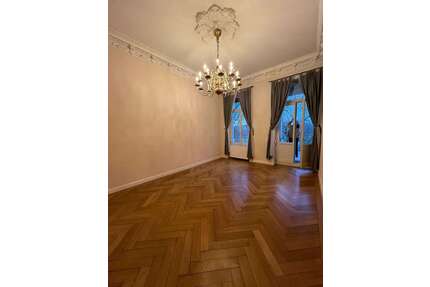 Wohnung zum Kaufen in Wiesbaden 890.000,00 € 160 m²