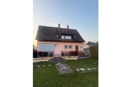 Schönes Einfamilienhaus mit 3 Garagen Randgemeinde v. 77694 Kehl