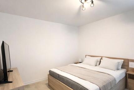 Luxus 3 Zimmer Wohnung mit Balkon - Niederviehbach