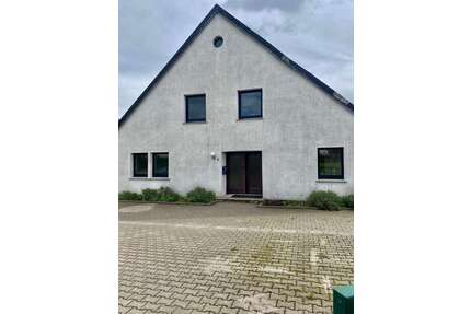 Haus zum Mieten in Wallenhorst 700,00 € 100 m²