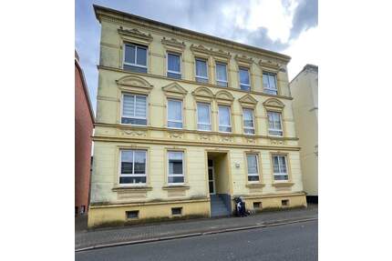 Sehr geräumige 5-Zimmer Wohnung im 1 OG in Innenstadtnähe! - Wilhelmshaven