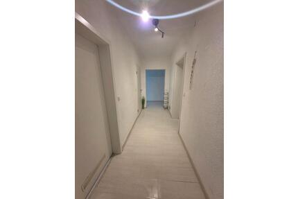 Helle 3 Zimmerwohnung - 795,00&nbsp;EUR Kaltmiete, ca.&nbsp; 70,00&nbsp;m&sup2; in Giengen an der Brenz (PLZ: 89537)