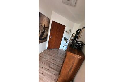 Gepflegte 2-Zimmer-Eigentumswohnung mit Balkon & Stellplatz - Rotenburg an der Fulda