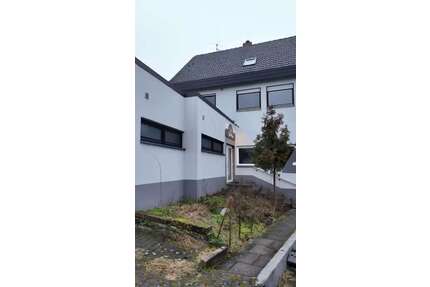 Haus zum Kaufen in Weilerbach 260.000,00 € 370 m²