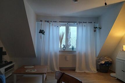 2 Zimmer Dachgeschosswohnung in ruhiger Vorortlage - Titz