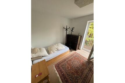 Zimmer in Einfamilienhaus - 550,00&nbsp;EUR Kaltmiete, ca.&nbsp; 10,00&nbsp;m&sup2; in Gauting (PLZ: 82131)
