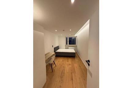 Eduard-Spranger-Str. 16, , 80935 München