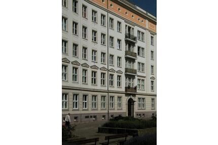 *Hier wird gerade für Sie saniert* - Magdeburg