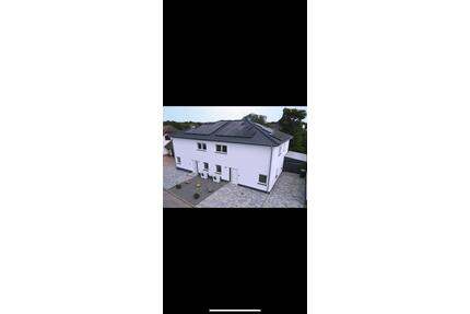 Haus zu vermieten - 2.000,00&nbsp;EUR Kaltmiete, ca.&nbsp; 160,00&nbsp;m&sup2; in Homburg (PLZ: 66424)