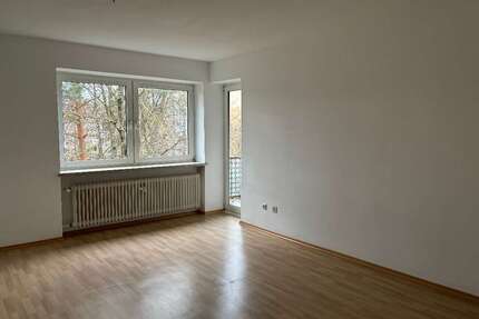 Wohnung zum Mieten in Regensburg 604,80 € 74.3 m²