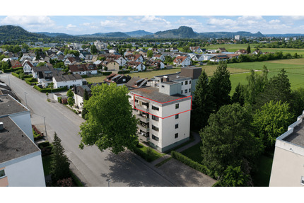 provisionsfrei, frisch modernisiert & ganz oben - 3-Zimmer, Balkon & TG inkl. - Rielasingen-Worblingen