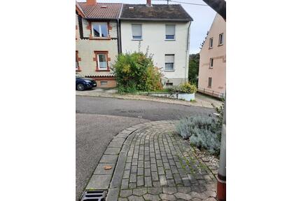 Haus zum Verkauf - 86.000,00&nbsp;EUR Kaufpreis, ca.&nbsp; 100,00&nbsp;m&sup2; in Saarbrücken (PLZ: 66125) Dudweiler