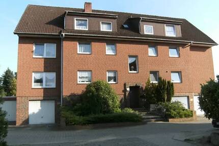 Eigennutzer: Charmante 3-Zimmer-Dachgeschosswohnung mit ca. 70?m² inkl. Garage - Bleckede