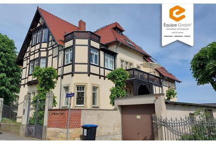 Traumblick ins Grüne - exklusive 5-Raumwohnung mit Kamin und Balkon über Dresdens Dächern!