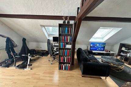 Helle DG-Wohnung in Homburg Erbach - Ab 01.April