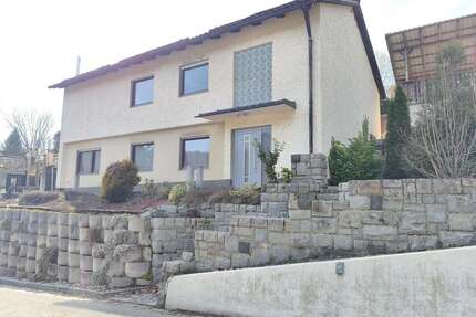Haus zum Kaufen in Deggendorf Seebach 239.000,00 € 170 m² - Deggendorf / Seebach