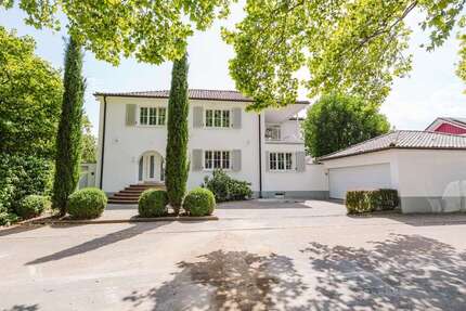 Haus zum Kaufen in Kirchzarten 1.470.000,00 € 183 m²