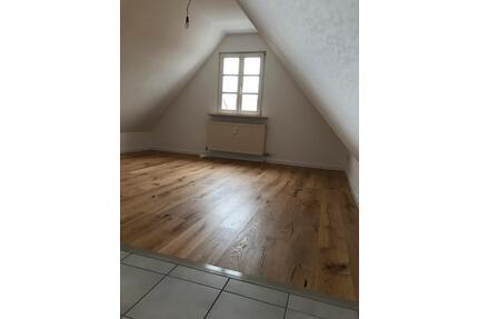 Kleine Wohnung in OG-Windschläg für eine Person zu vermieten - Offenburg Rammersweier