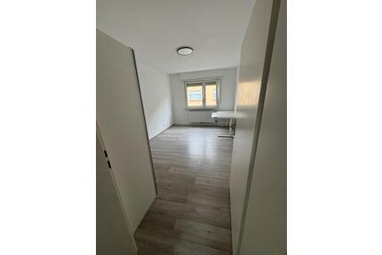 WG Wohnung zu vermieten - 700,00&nbsp;EUR Kaltmiete, ca.&nbsp; 60,00&nbsp;m&sup2; in Ludwigshafen am Rhein (PLZ: 67065) Mundenheim