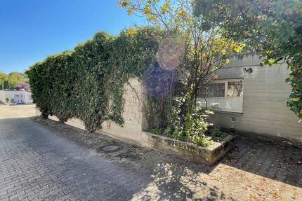 1968! Bungalow in Stuttgart-Zuffenhausen