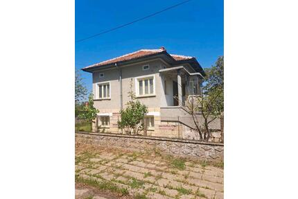 Bauerngehöft in Bulgarien - 27.000,00&nbsp;EUR Kaufpreis, in Pelm (PLZ: 54570)