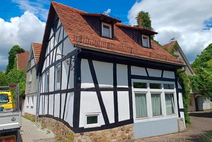 Ohh Karben! Fachwerkhaus und Einliegerwohnung für Zwei