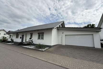 Haus zum Kaufen in Lustadt 697.000,00 € 157 m²