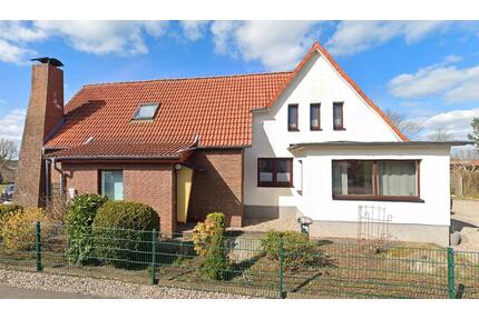 gepflegtes 2-Familienhaus mit kl. Whg und großem Grundstück - Eckernförde