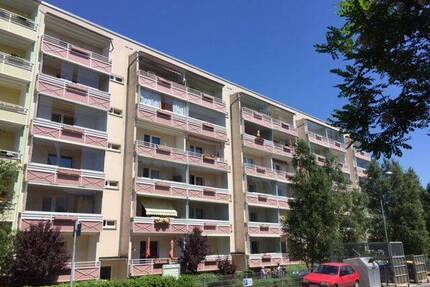 2-Raum Wohnung mit Balkon und Badewanne im 3.OG ab sofort zu vermieten. - Waren (Müritz)