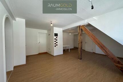 Großzügige 4-Zimmer-Dachgeschosswohnung mit großer Terrasse in zentraler Lage von Lörrach