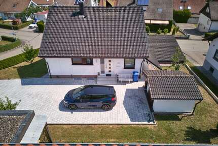 Haus zum Kaufen in Weilen unter den Rinnen 399.000,00 € 185 m²