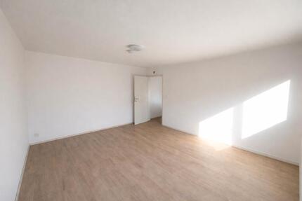 Moderne 4-Zi-Balkonwohnung mit Garten in zentraler Lage - Schrobenhausen