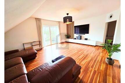 STILVOLL MIT CLEVEREM RAUMANGEBOT ! - Wöllstein