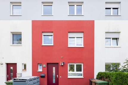 Haus zum Mieten in Oftersheim 2.000,00 € 162.06 m²