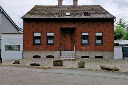 Haus zum Kaufen in Castrop - Rauxel 395.000,00 € 230 m²