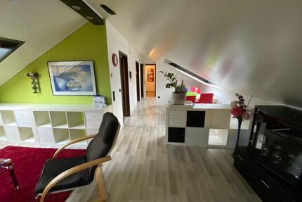 2,5 Zimmer DG Wohnung 55 qm Schlechtbach mit großem Garten - Schorndorf