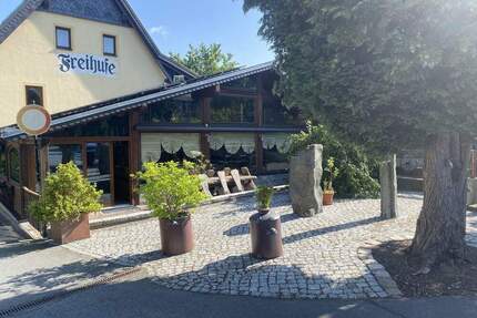 ehemalige Gaststätte auch als EFH oder Zweifamilienhaus nutzbar - Neukirch