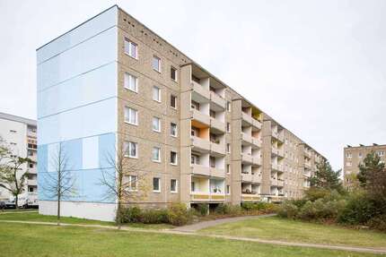Wohnung zum Mieten in Neubrandenburg 237,00 € 59.96 m²