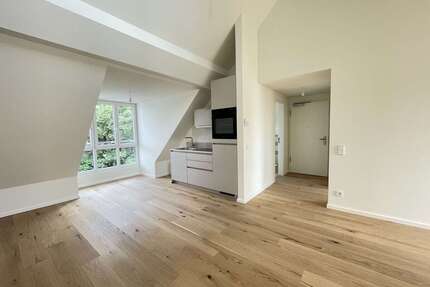 Wohnung zum Mieten in Berlin 1.195,32 € 42.69 m²