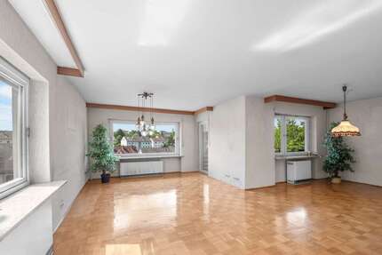 Haus zum Kaufen in Bischberg 695.000,00 € 320 m²