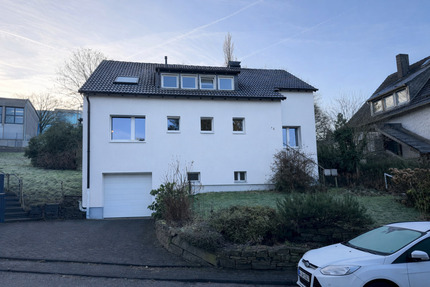 Kernsanierte - 3-Zi. Dachgeschosswohnung mit Balkon in Wuppertal